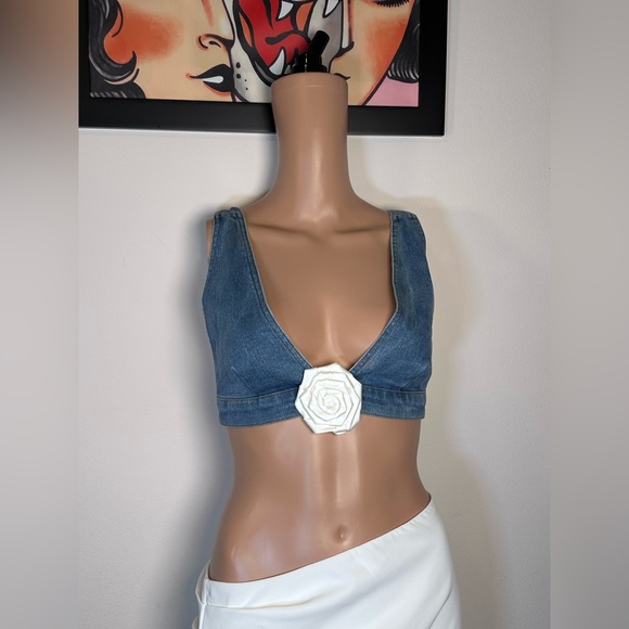 New Lovers and Friends Hana Top in Medium Blue Wash crop denim bra tank - Picture 4 of 9